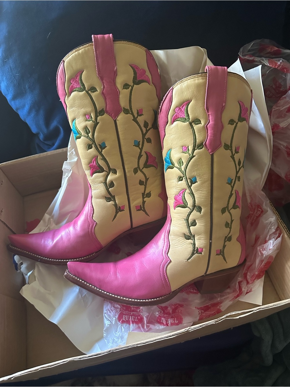 Gorgeous Rudel Rodeo Flower Embroidered Cowboy Boots Womens US 7.5 E. With box - Picture 5 of 5